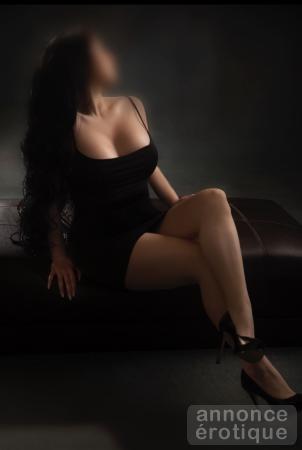 Rachel te reçoit pour un moment intime et coquin**34DDD** Québec