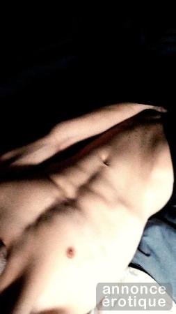 Escorte homme à Laval – Alex 27 ans