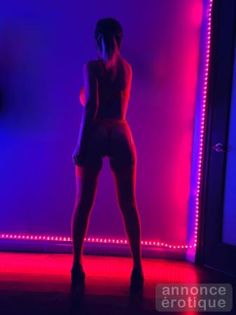 LEXIE girl next door jolie slim **34 G pour te satisfaire**