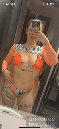 britney femme fontaine ultra sexy**Satisfaction garantis**