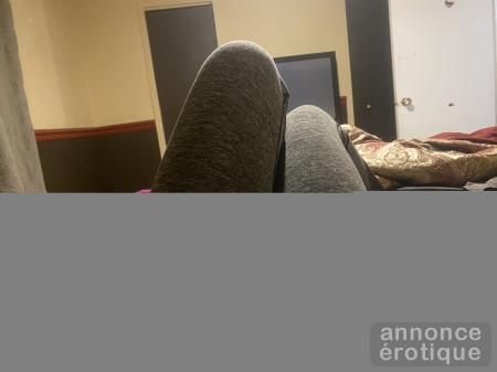 Femme sexy escorte offre service discret