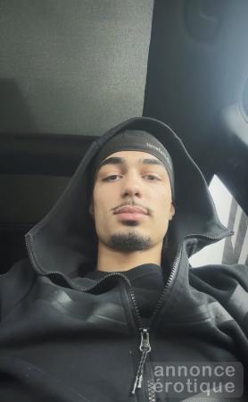 Homme 20 ans ouvert à tous