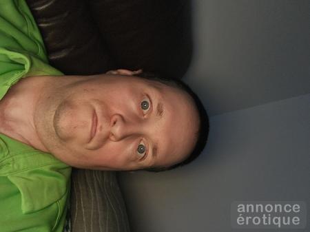 Dispo pour une femme