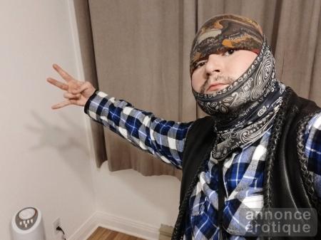 Escorte pour femme. Texte moi pour + d'informations.