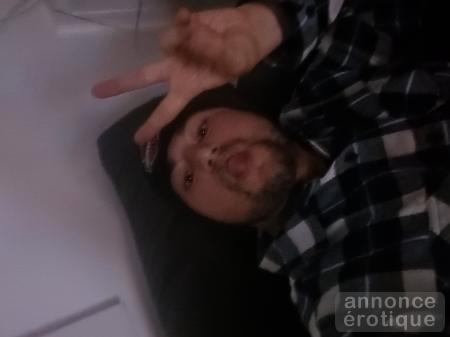 Salutations à toi ma belle tu as envie de sexe sensuelle à la gentleman TEXTE MO