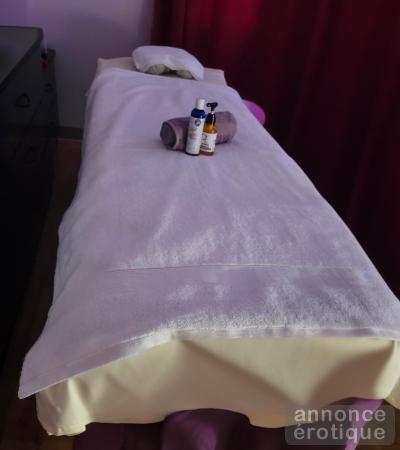 MASSAGE SENSORIELLE TANTRISME