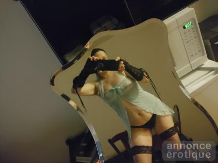 Belle escorte mature et sexy te reçois