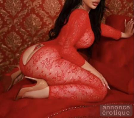 Cali Akira – Beauté Exotique Colombienne & Thaï 34D @ Adagio