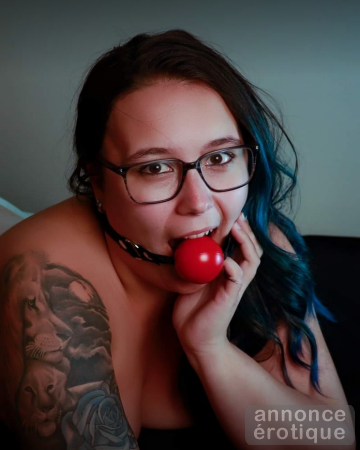 MissBratAtNight ✨ – contenu exclusif et univers mystérieux au Saguenay