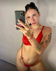 Tina Donozo — douce, mystérieuse et pleine de charme sur OnlyFans ✨