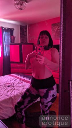 Belle et douce petite québécoise mature