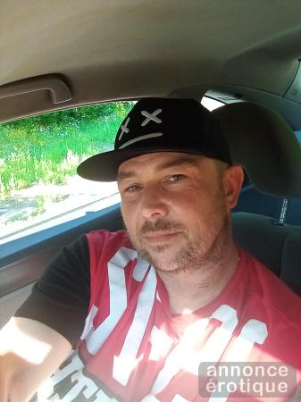 Homme chubby 40ans cherche hommes pour  me deguster etc...