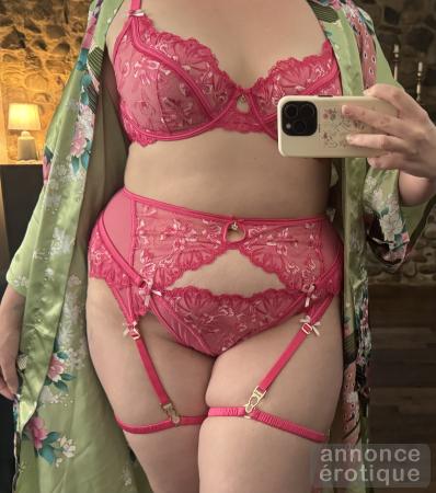 Tessa XoX pour un moment de plaisir charnelle