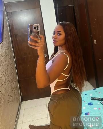 Chaleureuse,venez me rendre visite dans mon cadre magnifique.