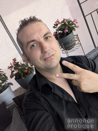 Doux aimable et attentionné pour vous servir
