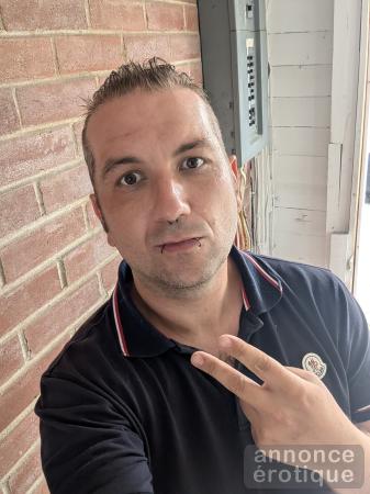 Doux aimable et attentionné pour vous servir