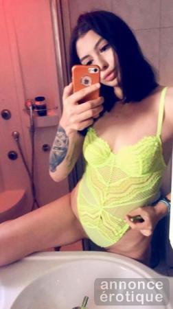 Fille sexy ,pimentée,très obéissante