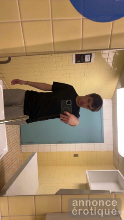 Homme trans belle chatte