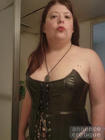 BBW for pay to play