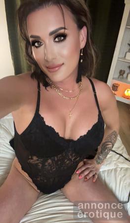 Belle femme Transsexuelle 36DD Cochonne Incall Outcall
