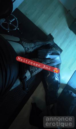 Maîtresse amé the queen du fisting