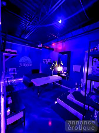 NOUS ENGAGEONS DEMOISELLES  AU VIP BLUEMOON MASSAGE$$$$$$