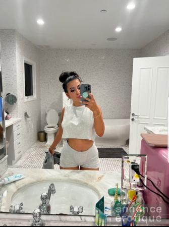 Belle sympa et coquine disponible pour vos rendez vous