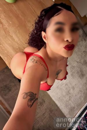 Latina dotée d'un véritable charme latin
