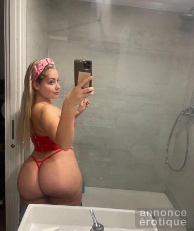 Vivez un plaisir inoubliable avec la séduisante beauté et sexy Johanna