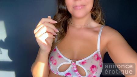 jusqu'à 10pm ce soir : Emma, Jennifer et Rebecca là pour satisfaire tes désirs