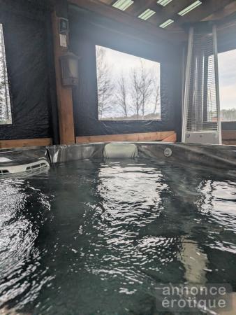 Massage et sexe ainsi que Jacuzzi Pour femmes seulement