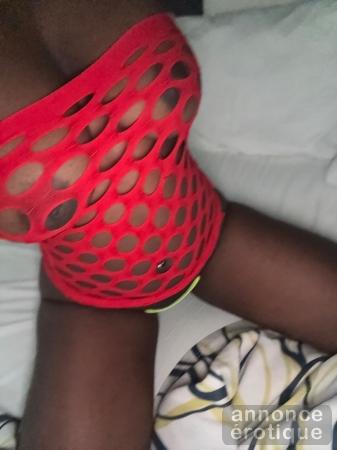 Vanessa petite cochonne en ville xx