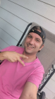 Jeune homme pour te satisfaire